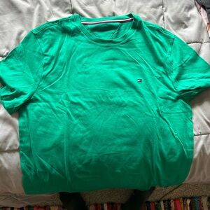 Tommy Hilfiger tee shirt